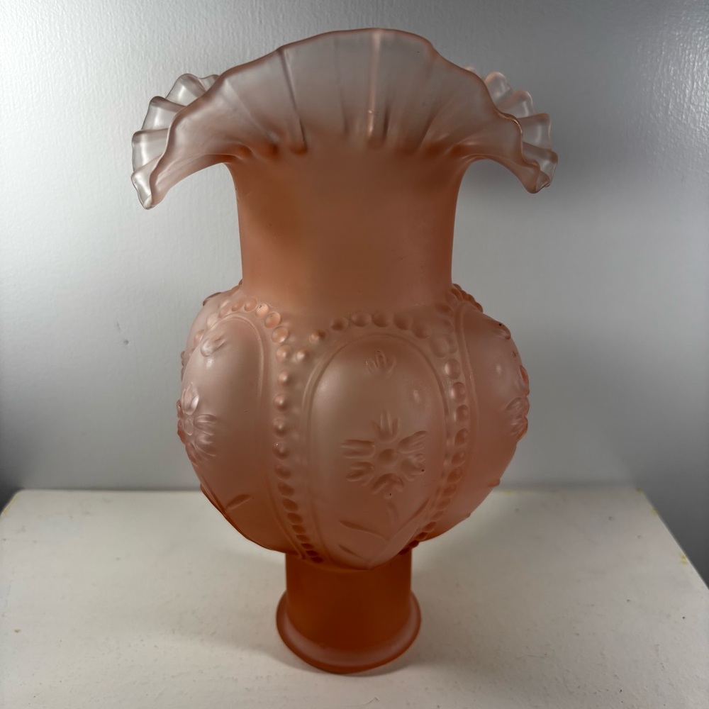 Elegant Pink Ruffled Victorian Style Vase